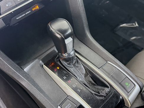 Used 2020 Honda Civic Touring image 20