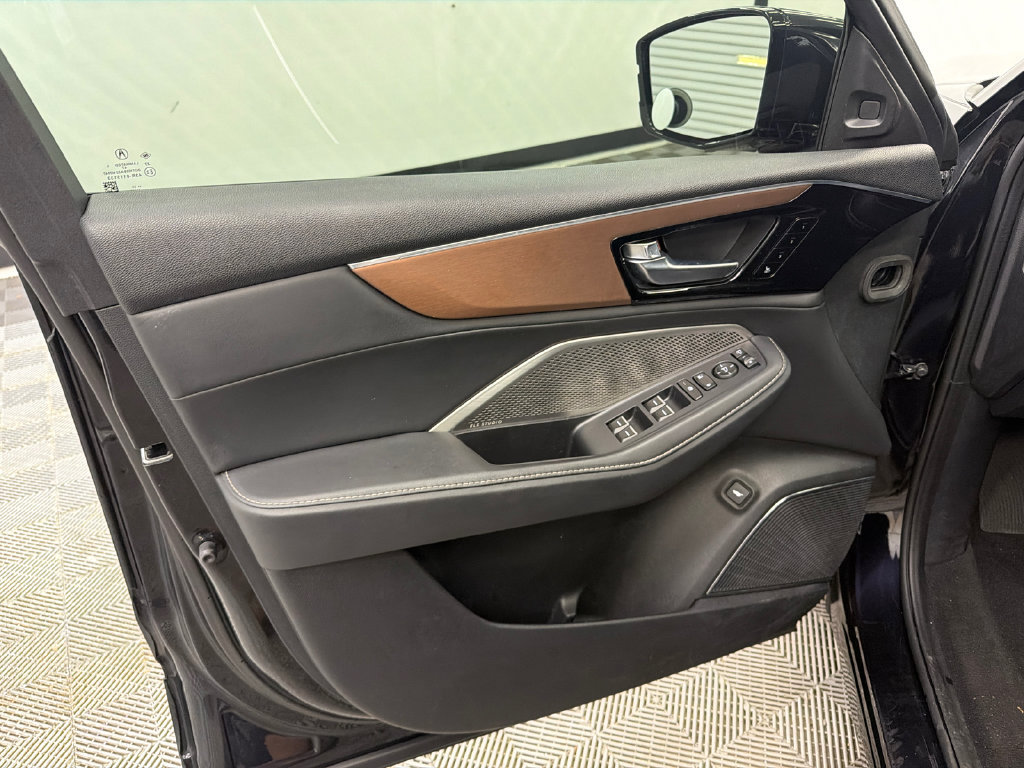 Used 2022 Acura MDX w/ Technology Package FWD image 11