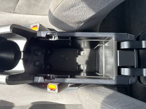 Used 2015 Toyota Prius Three image 24