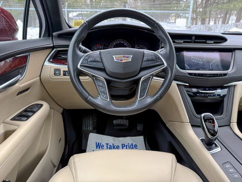 Used 2018 Cadillac XT5 Luxury w/ Driver Awareness Package image 31
