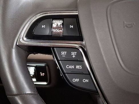 Used 2022 Lincoln Nautilus Reserve AWD/4WD image 22