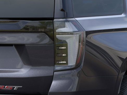 New 2026 Chevrolet Suburban RST RWD image 11