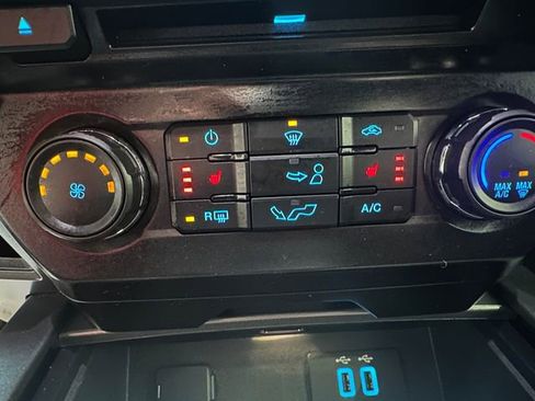 Used 2016 Ford F150 XLT w/ Equipment Group 302A Luxury image 11