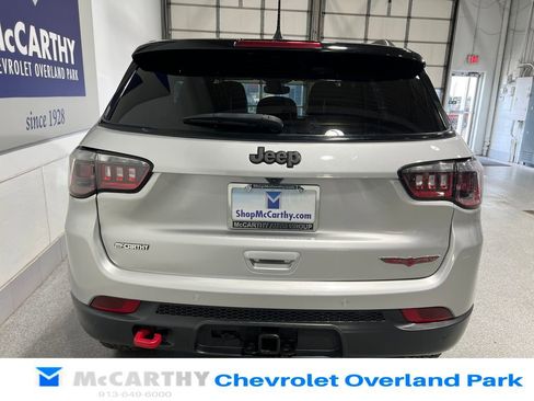 Used 2025 Jeep Compass Trailhawk AWD/4WD image 6