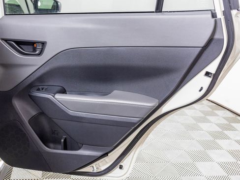 Used 2025 Subaru Crosstrek 2.0i Premium image 42