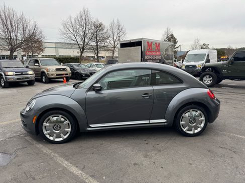 Used 2013 Volkswagen Beetle 2.5 image 25