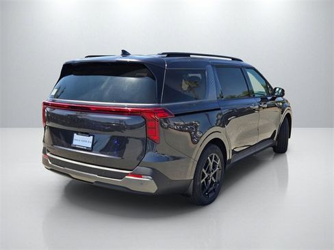 New 2026 Kia Carnival SX w/ SX Dark Edition Package image 5