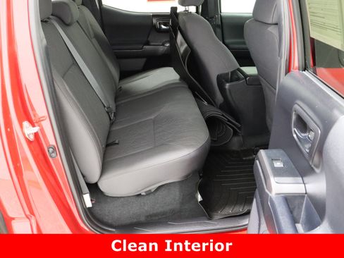 Certified 2019 Toyota Tacoma TRD Sport image 33