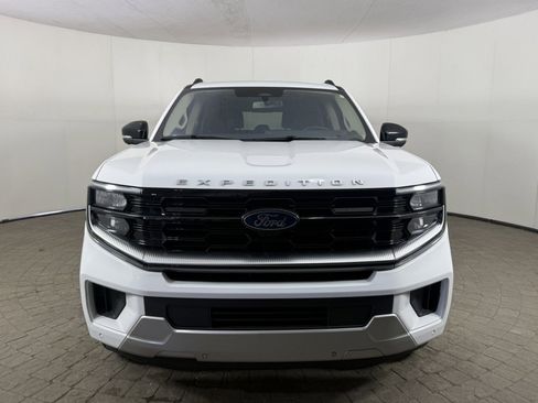 Certified 2025 Ford Expedition Max Platinum AWD/4WD image 2