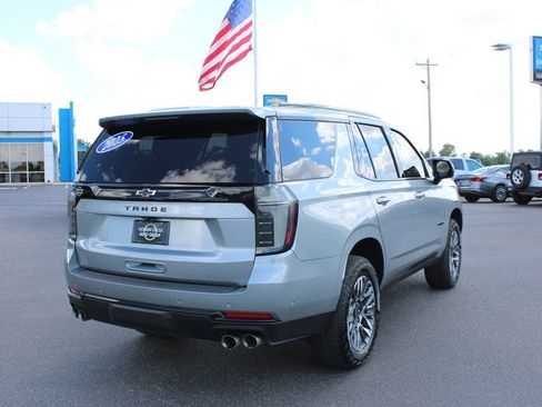 Used 2025 Chevrolet Tahoe Z71 w/ Comfort Package AWD/4WD image 9