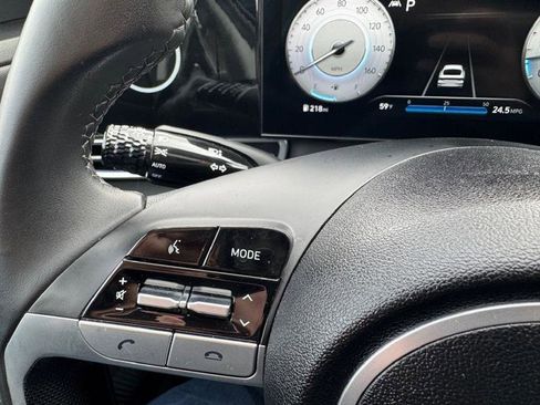 Used 2021 Hyundai Elantra Limited image 25