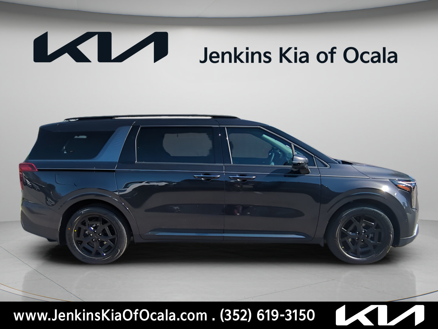 New 2026 Kia Carnival SX w/ SX Dark Edition Package FWD image 2