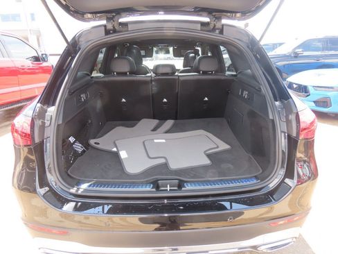 Used 2025 Mercedes-Benz GLC 300 image 14