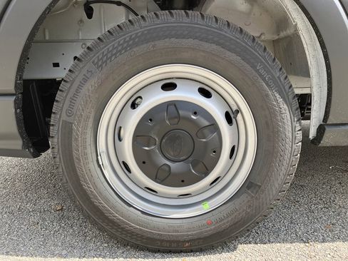 New 2026 Ford Transit 250 148 Medium Roof image 11