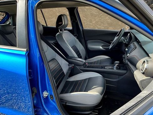 Used 2023 Nissan Kicks SR w/ SR Premium Package image 7