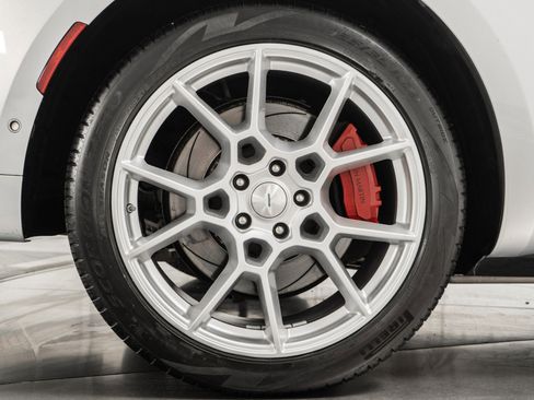 Used 2022 Aston Martin DBX image 37