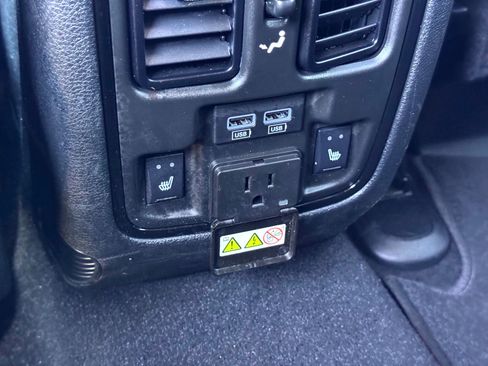 Used 2025 Dodge Durango GT image 22