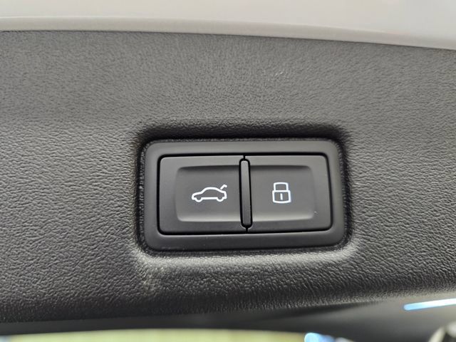 Certified 2025 Audi Q5 Premium Plus w/ Premium Plus AWD/4WD image 37