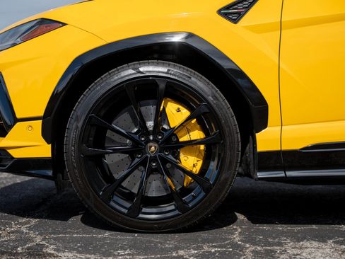 Used 2024 Lamborghini Urus S image 5