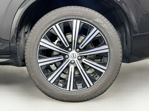 Used 2025 Volvo XC90 B5 Core w/ Protection Package image 11