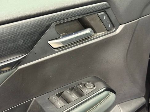 Used 2025 GMC Acadia AT4 image 15