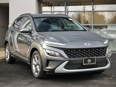 Used 2023 Hyundai Kona SEL image 1