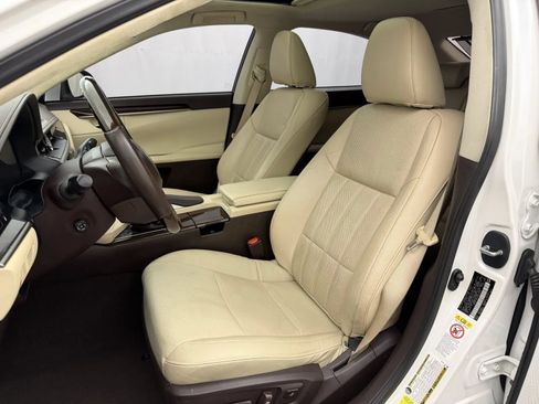 Used 2017 Lexus ES 350 FWD image 9