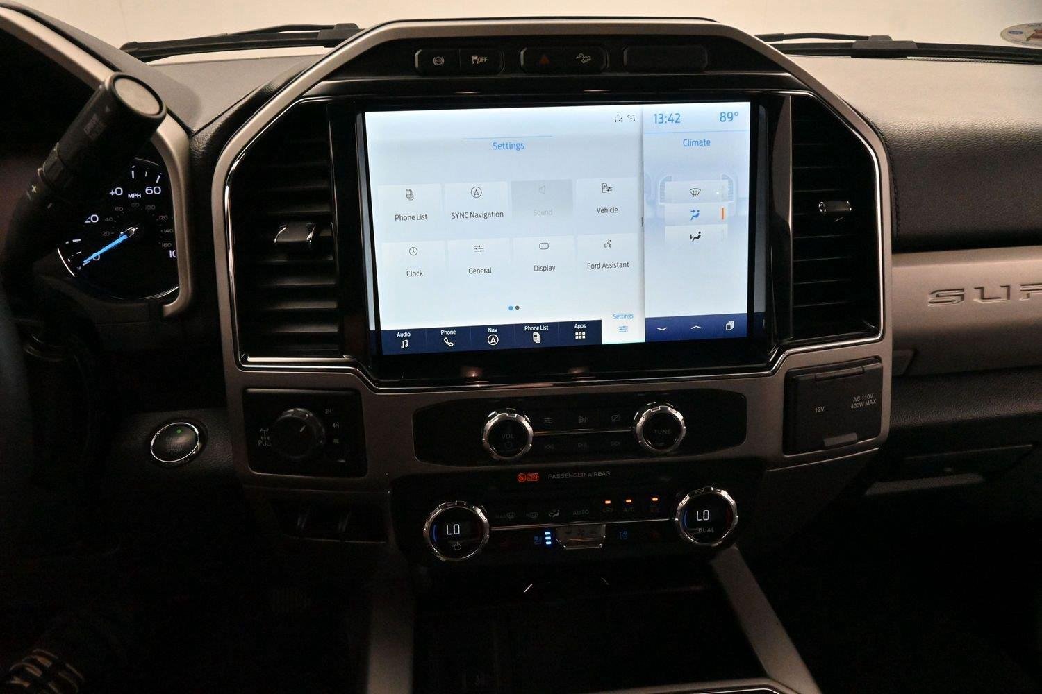 Used 2022 Ford F250 Lariat w/ Lariat Ultimate Package AWD/4WD image 22