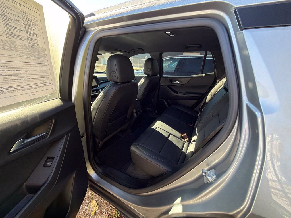 Used 2025 Chevrolet Equinox LT w/ Convenience Package II AWD/4WD image 11