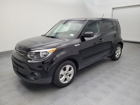 Used 2019 Kia Soul FWD image 2