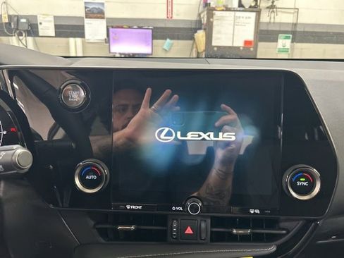 New 2026 Lexus NX 350 AWD image 15