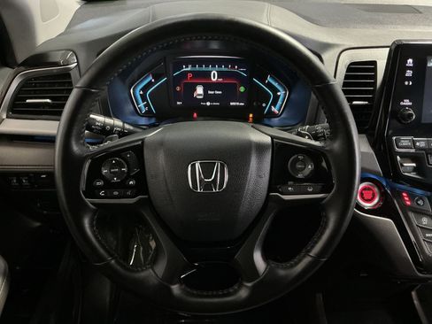 Used 2024 Honda Odyssey Touring image 17