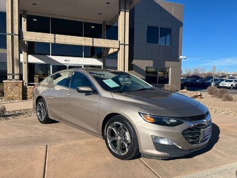 Used 2023 Chevrolet Malibu LT FWD image 9