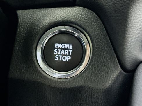 Used 2024 Toyota RAV4 XLE FWD image 20