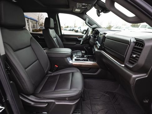 New 2026 Chevrolet Silverado 1500 RST w/ Dark Appearance Package image 32