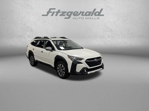 Used 2023 Subaru Outback Touring image 7
