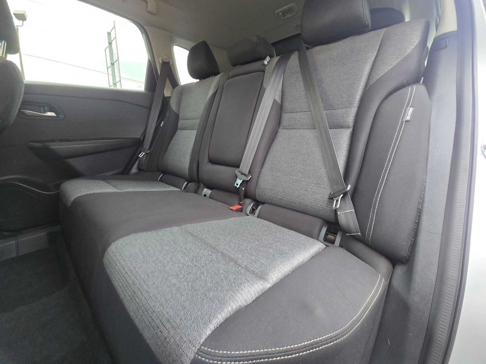 Used 2021 Nissan Rogue SV AWD/4WD image 17