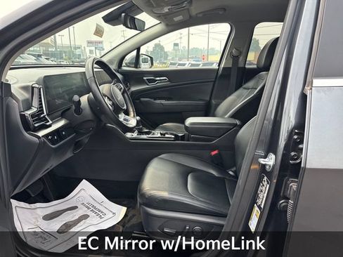 Used 2024 Kia Sportage EX AWD/4WD image 12