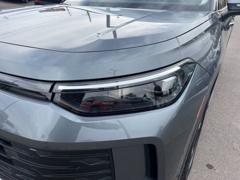 New 2026 Volkswagen Tiguan SE image 9