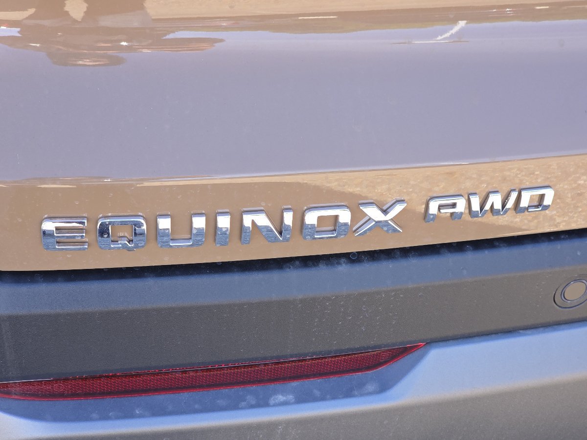 New 2027 Chevrolet Equinox LT AWD/4WD image 6