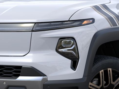 New 2026 Chevrolet Silverado EV LT w/ LPO, Bronze Package AWD/4WD image 10