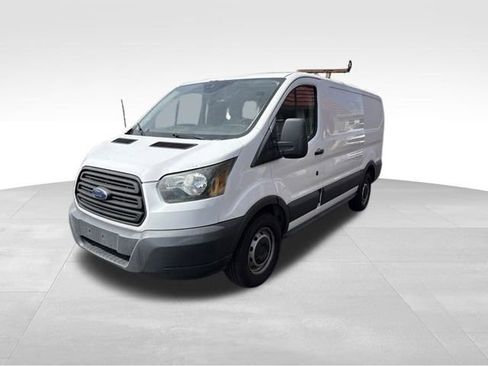 Used 2016 Ford Transit 150 130 Low Roof RWD image 2