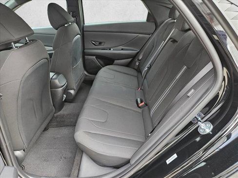 New 2026 Hyundai Elantra SEL Sport FWD image 12
