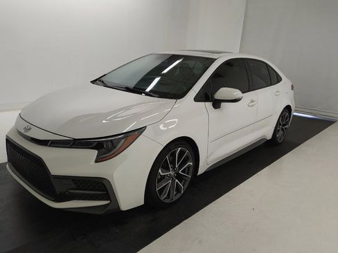 Used 2021 Toyota Corolla SE w/ SE Premium Package FWD image 2