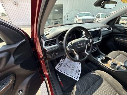 Used 2023 GMC Acadia SLE w/ Driver Convenience Package AWD/4WD image 14