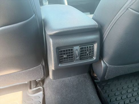 Used 2018 Toyota Camry XSE FWD image 15