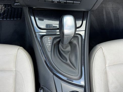 Used 2013 BMW 128i Convertible image 11