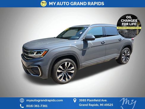 Used 2022 Volkswagen Atlas Cross Sport SEL Premium R-Line AWD/4WD image 3