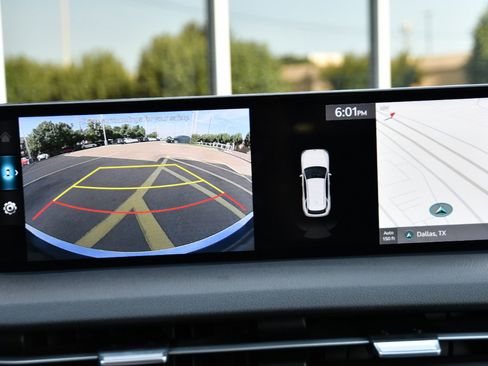 Used 2025 Genesis GV70 2.5T image 13