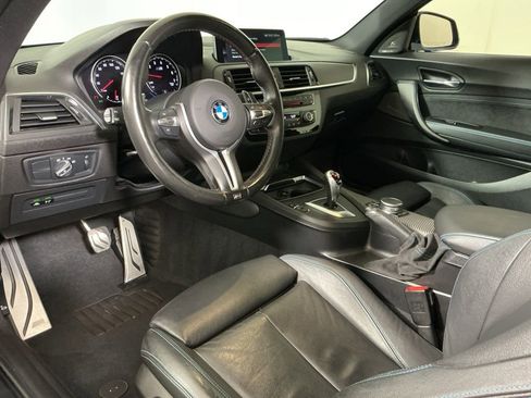 Used 2018 BMW M2 RWD image 21